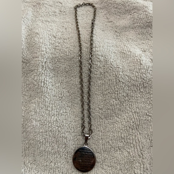 "CHERUB ANGEL” COIN STERLING SILVER NECKLACE with Prayer on the back - Picture 3 of 4